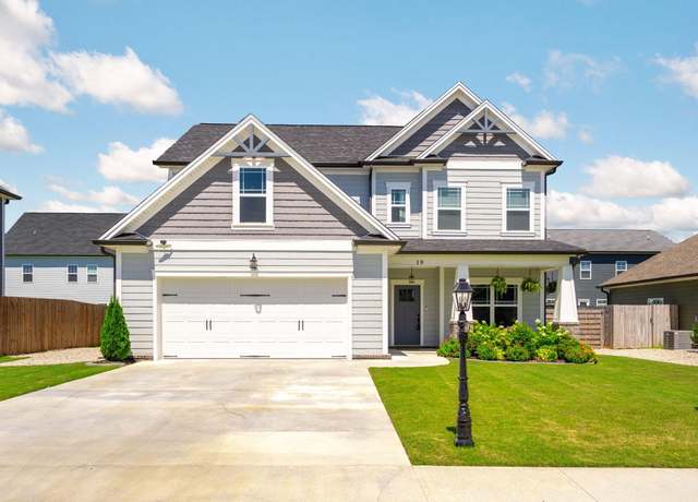 Property at 19 Winchester Dr, Rossville, GA 30741, 4 beds, 3 baths