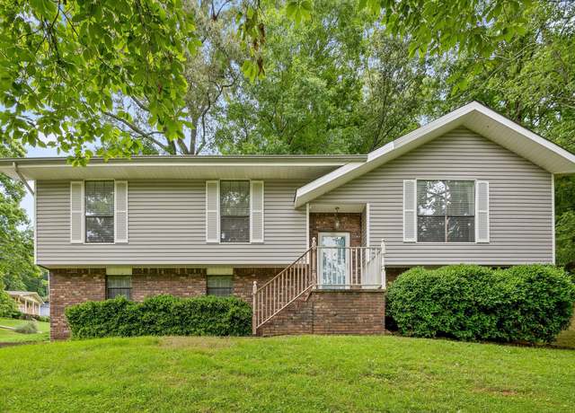Property at 7622 Cove Ridge Dr, Hixson, TN 37343, 3 beds, 2.5 baths