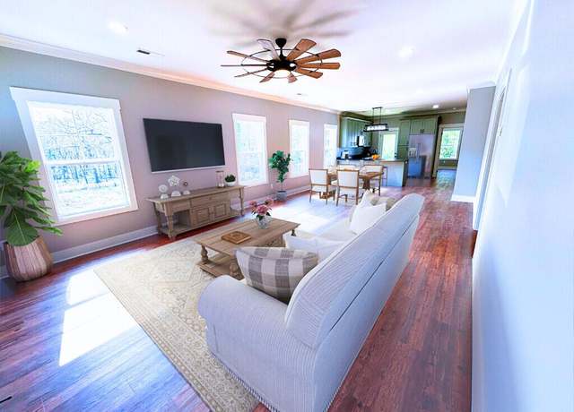 Property at 41 Greens Lake Rd, Rossville, GA 30741, 3 beds, 2 baths