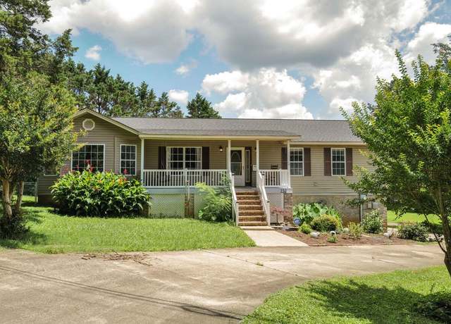 Property at 732 Salem Rd, Rossville, GA 30741, 3 beds, 3 baths