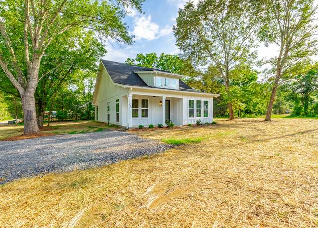 Property at 516 W Reed Rd, Lafayette, GA 30728, 3 beds, 2 baths