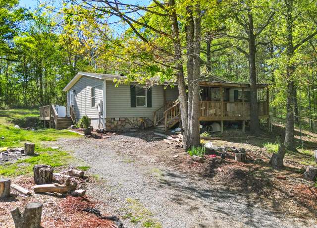 Property at 132 Hinton Ln, Ringgold, GA 30736, 3 beds, 2 baths
