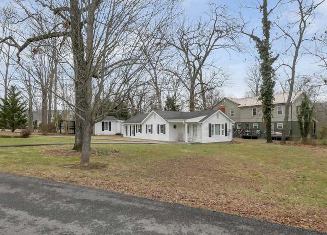 Property at 40 Case Cir, Trenton, GA 30752, 3 beds, 2 baths
