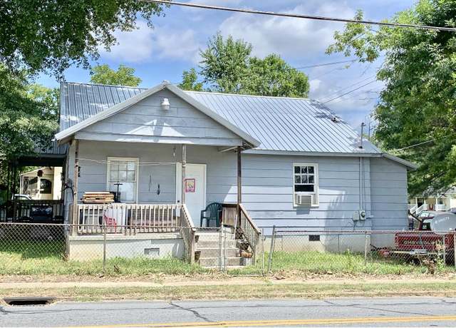 Property at 317 Cedar St, Lafayette, GA 30728, 2 beds, 1 bath