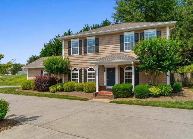 Property at 896 E Summit Dr Unit 33, Dalton, GA 30721, 4 beds, 3 baths