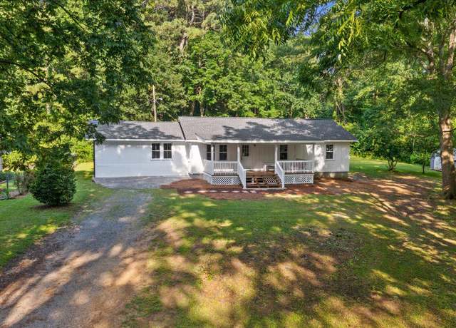 Property at 1320 Coker Dr, Dalton, GA 30721, 4 beds, 2 baths
