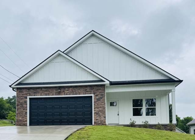 Property at 100 Campbell St, Rossville, GA 30741, 3 beds, 2 baths