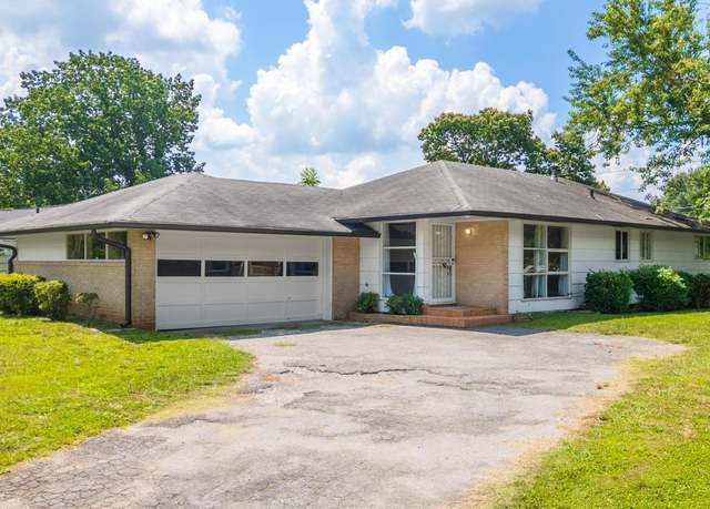 Property at 4412 Live Oak Ln, Chattanooga, TN 37411, 3 beds, 2 baths