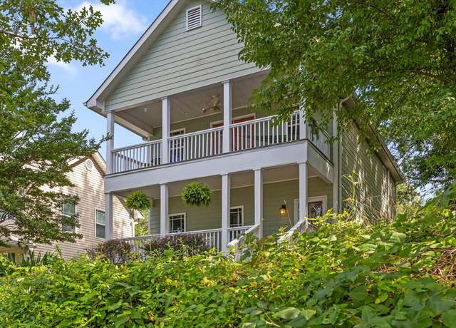 Property at 323 W Bell Ave, Chattanooga, TN 37405, 3 beds, 2.5 baths