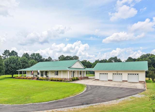 Property at 1597 Beaverdale Rd, Dalton, GA 30721, 4 beds, 3 baths