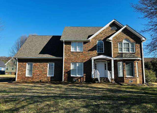 Property at 1424 Innisbrook Dr, Hixson, TN 37343, 4 beds, 2.5 baths