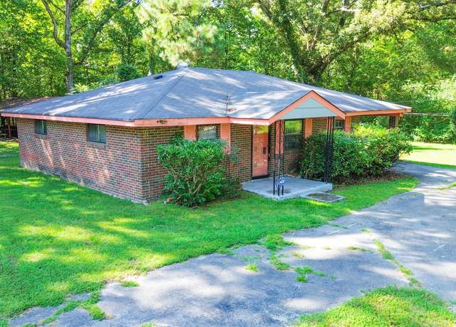 Property at 8014 Bork Memorial Dr, Ooltewah, TN 37363, 2 beds, 1 bath