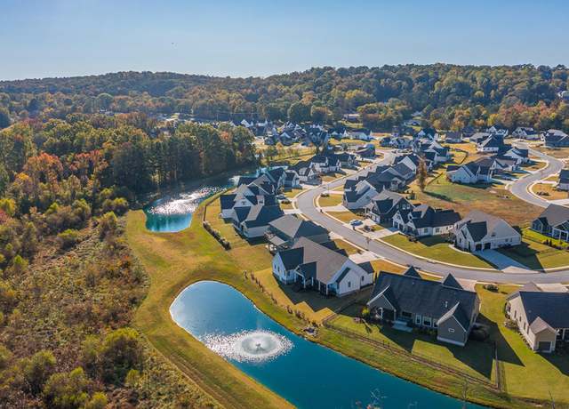 Property at 290 Pine Lakes Dr, Ringgold, GA 30736, 4 beds, 2.5 baths
