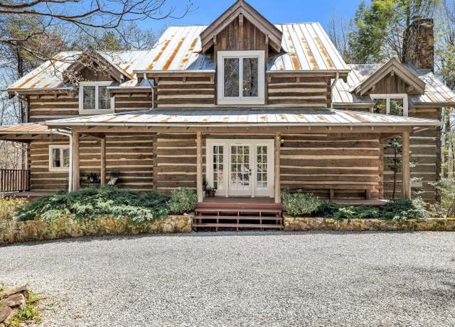 Property at 1908 Clear Brooks Dr, Signal Mountain, TN 37377, 4 beds, 3.5 baths