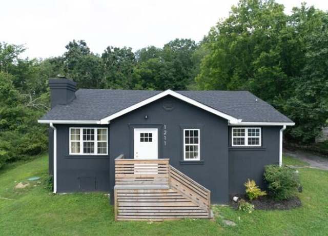 Property at 1211 Springview Dr, Chattanooga, TN 37421, 3 beds, 2 baths