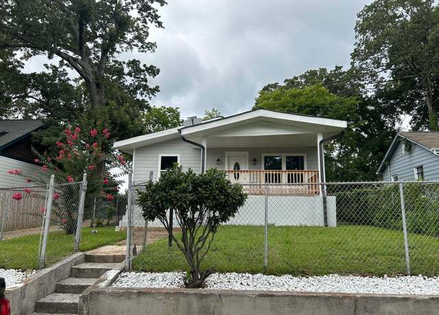 Property at 2415 Vine St, Chattanooga, TN 37404, 3 beds, 2 baths