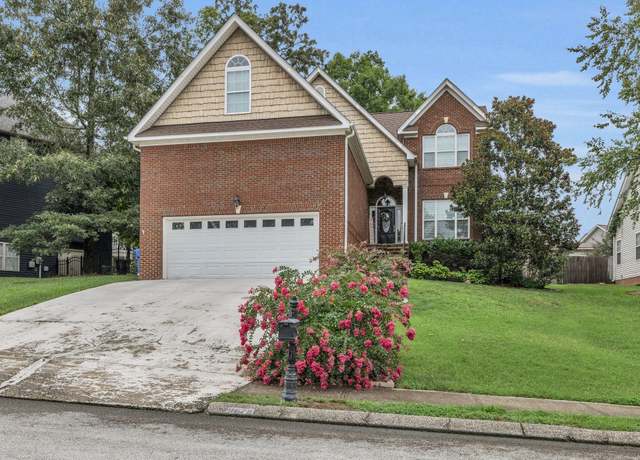 Property at 9672 Wiltshire Dr, Ooltewah, TN 37363, 5 beds, 3.5 baths