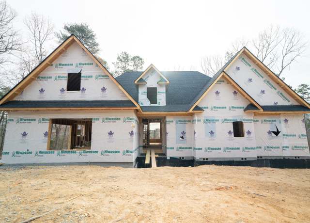 Property at 12612 Emerald Bay Dr, Soddy Daisy, TN 37379, 4 beds, 3 baths