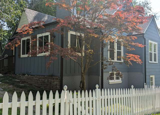 Property at 1711 S Clayton Ave, Chattanooga, TN 37412, 2 beds, 1 bath