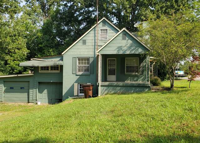Property at 319 Tellico St, Englewood, TN 37329, 3 beds, 2 baths