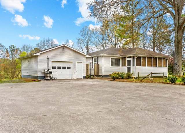 Property at 205 Polk Way, Dalton, GA 30721, 3 beds, 1 bath