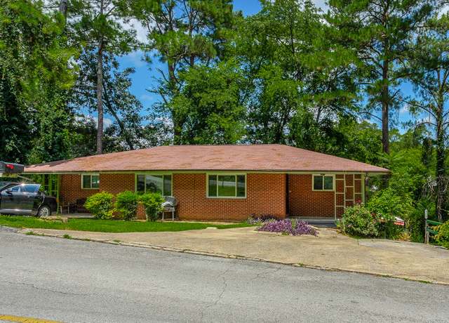 Property at 4343 Montview Dr, Chattanooga, TN 37411, 6 beds, 3 baths