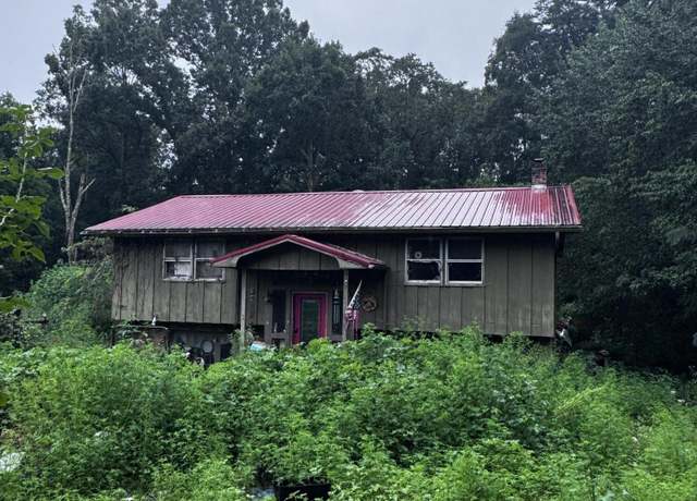 Property at 330 Glenn Ln, Spring City, TN 37381, 4 beds, 2 baths