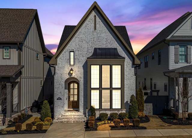 Property at 9423 Purbeck Ln, Ooltewah, TN 37363, 4 beds, 3.5 baths
