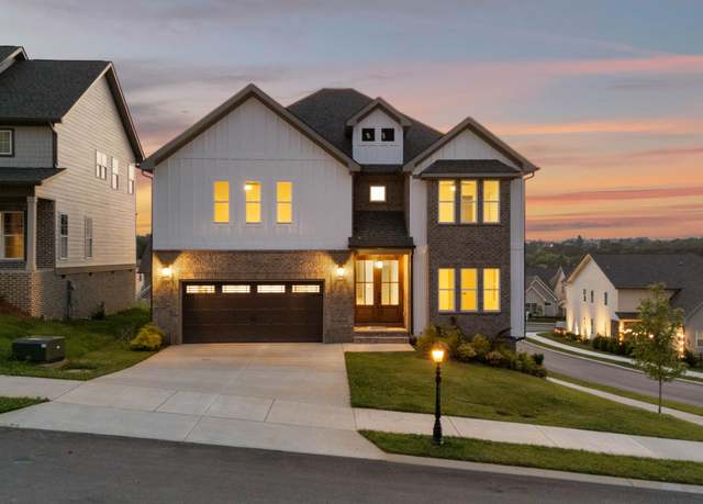 Property at 9891 Trestle Cir #48, Ooltewah, TN 37363, 6 beds, 4 baths