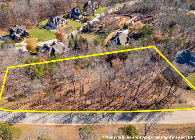 Property at 2221 Horizons Dr, Ooltewah, TN 37363
