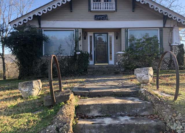 Property at 9514 East Brainerd Rd, Chattanooga, TN 37421, 2 beds, 1 bath