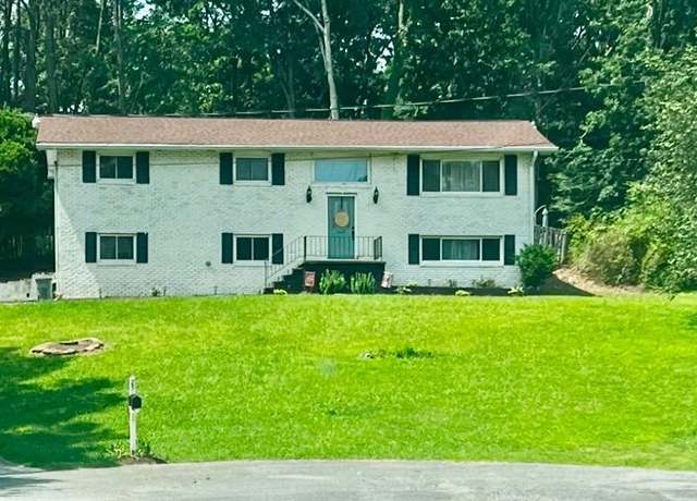 Property at 25 Carolyn Ln, Rossville, GA 30741, 4 beds, 1.5 baths