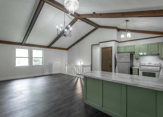 Property at 707 Charlee Ln, Hixson, TN 37343, 4 beds, 2 baths