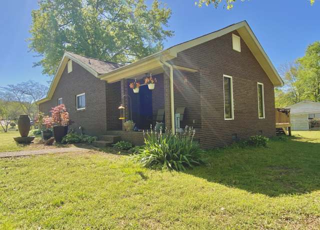 Property at 1116 Ogrady Dr, Chattanooga, TN 37419, 2 beds, 2 baths