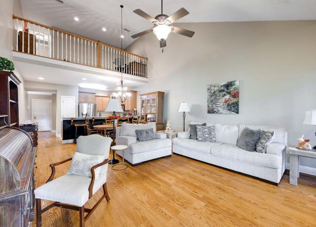 Property at 5388 Mandarin Cir, Hixson, TN 37343, 3 beds, 2.5 baths