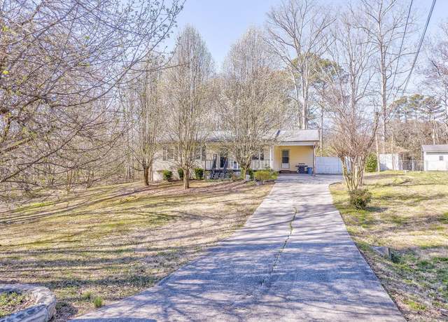 Property at 624 Deer Trl NW, Dalton, GA 30721, 3 beds, 2 baths