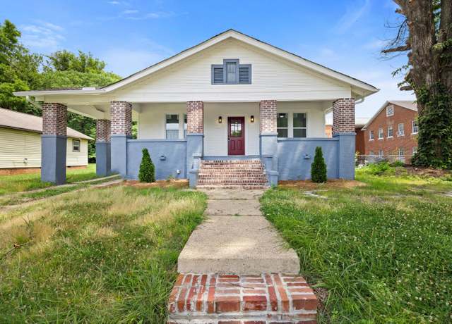 Property at 2806 N Chamberlain Ave, Chattanooga, TN 37406, 4 beds, 2 baths