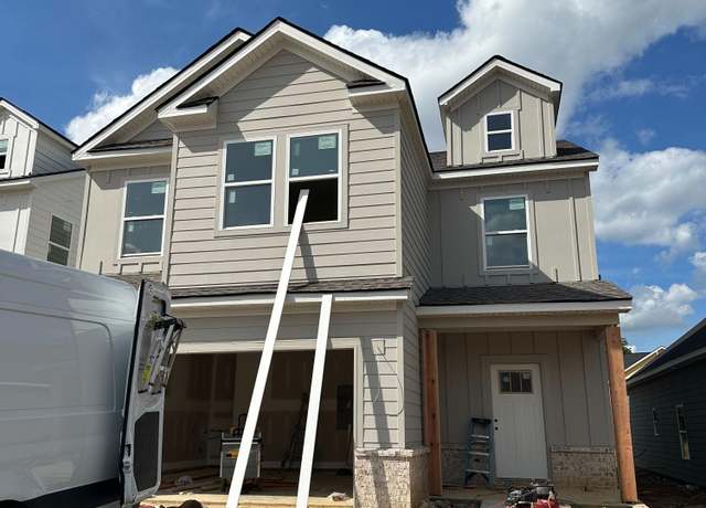 Property at 9145 Glimmer Ln, Ooltewah, TN 37363, 5 beds, 4 baths