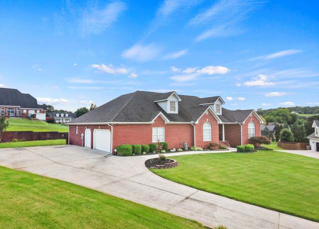 Property at 51 Montview Ct, Ringgold, GA 30736, 3 beds, 2 baths