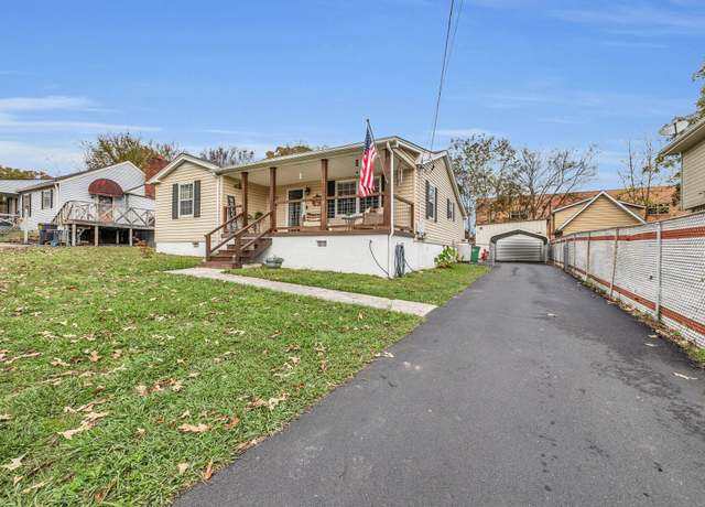 Property at 72 Warren St, Rossville, GA 30741, 3 beds, 1 bath