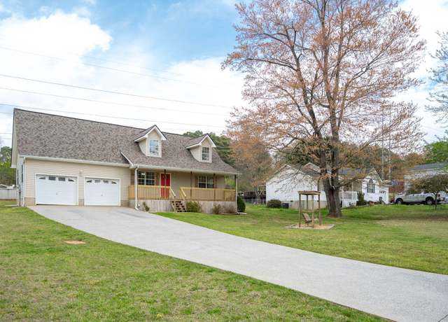 Property at 1458 Dustin Dr, Dalton, GA 30720, 3 beds, 2 baths
