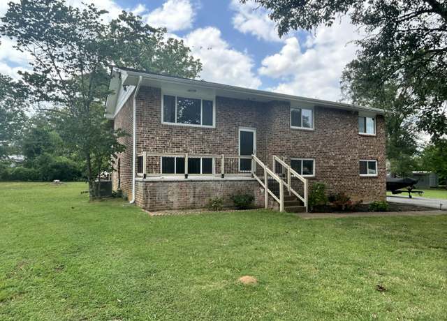 Property at 2 Janet Ln, Rossville, GA 30741, 4 beds, 2 baths