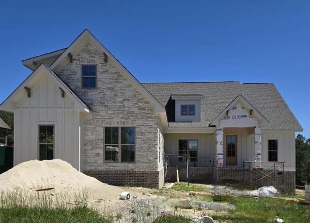 Property at 1646 Ritz Way #4, Soddy Daisy, TN 37379, 4 beds, 3.5 baths