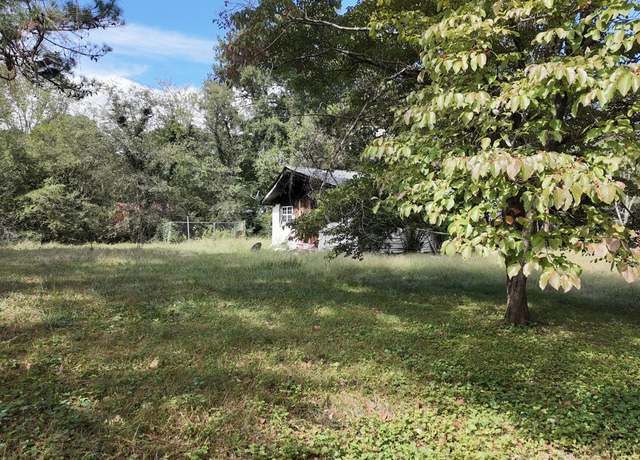 Property at 158 Pinehill Dr NW, Calhoun, GA 30701