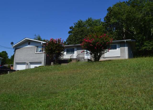 Property at 4609 Plaza Hills Ln, Hixson, TN 37343, 4 beds, 2 baths