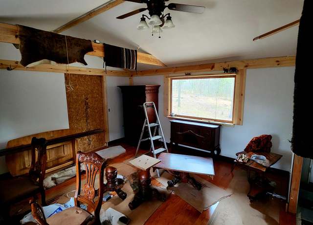 Property at 220 Browns Trace Rd, South Pittsburg, TN 37380, 1 bed, 1 bath