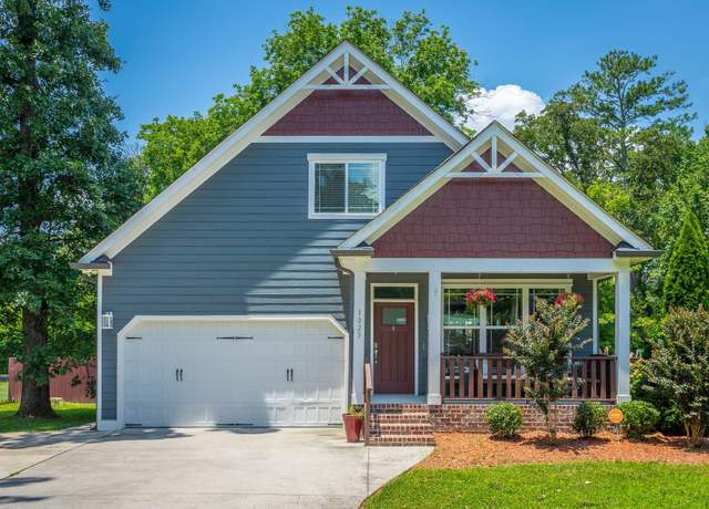 Property at 1023 Givens Rd, Chattanooga, TN 37421, 3 beds, 2.5 baths