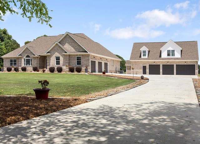 Property at 163 Mythical Ln, Ringgold, GA 30736, 3 beds, 4.5 baths