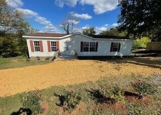 Property at 417 Chester St, Athens, TN 37303, 3 beds, 2 baths