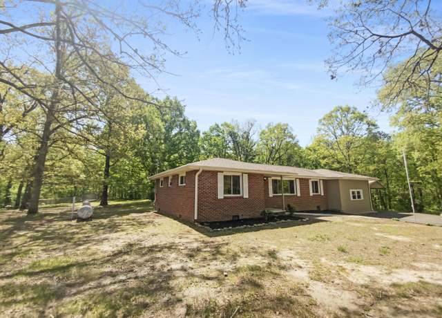 Property at 176 Lewis St, Rossville, GA 30741, 3 beds, 1.5 baths